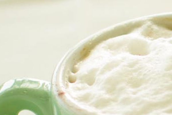 Colazione a buffet continentale con prodotti freschi di pasticceria